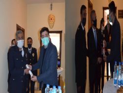 Mut'ta görev yapan başarılı polislere üstün başarı belgesi